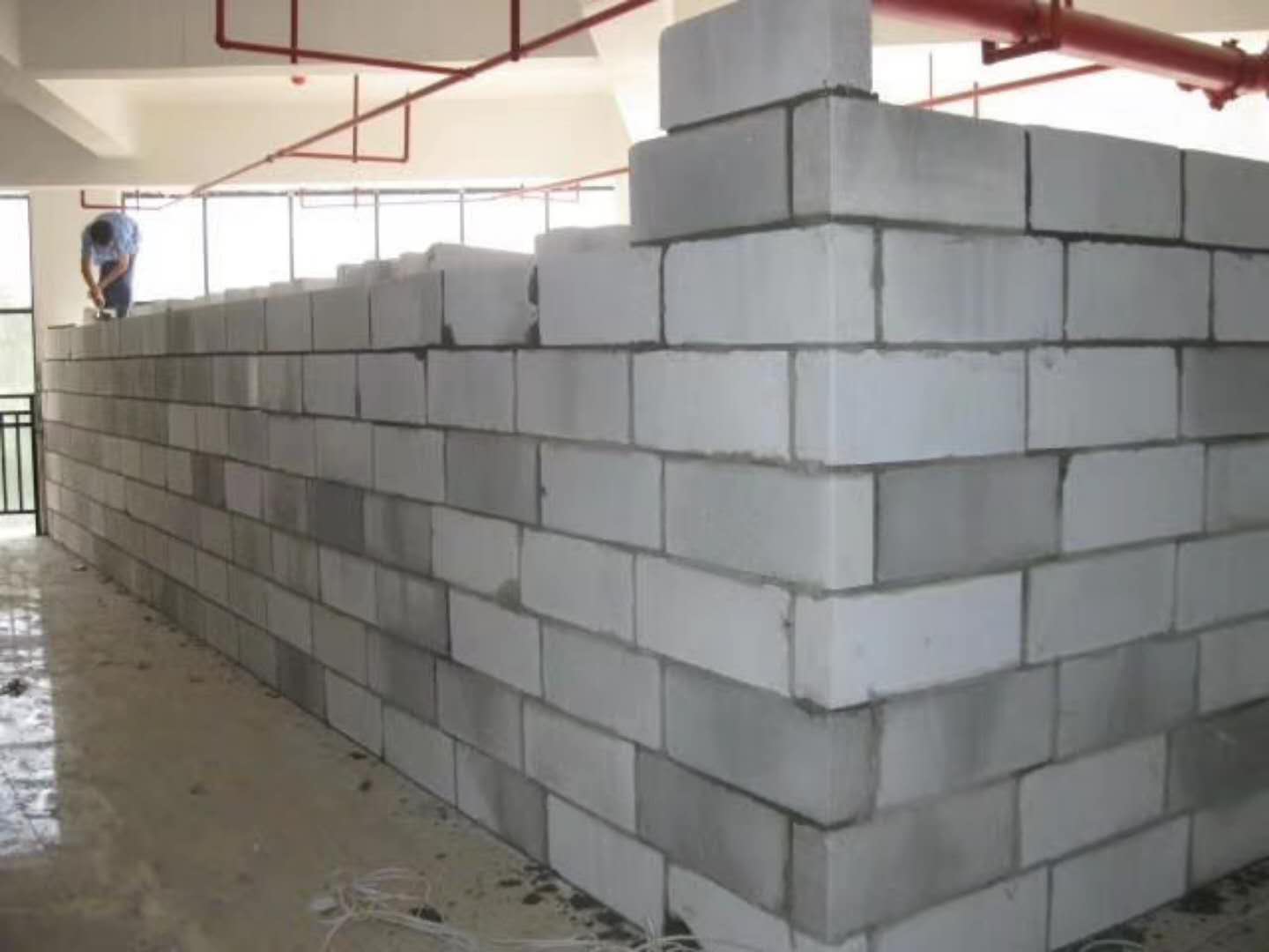 隆安蒸压加气混凝土砌块承重墙静力和抗震性能的研究